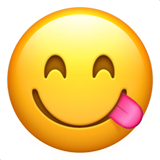 苹果 舔着嘴唇眯眼微笑