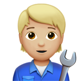 Apple mechanic: medium-light skin tone